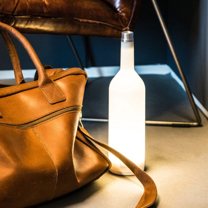 the-brink-amsterdam-agency-polspotten-lamp-bottle-blanc.jpg