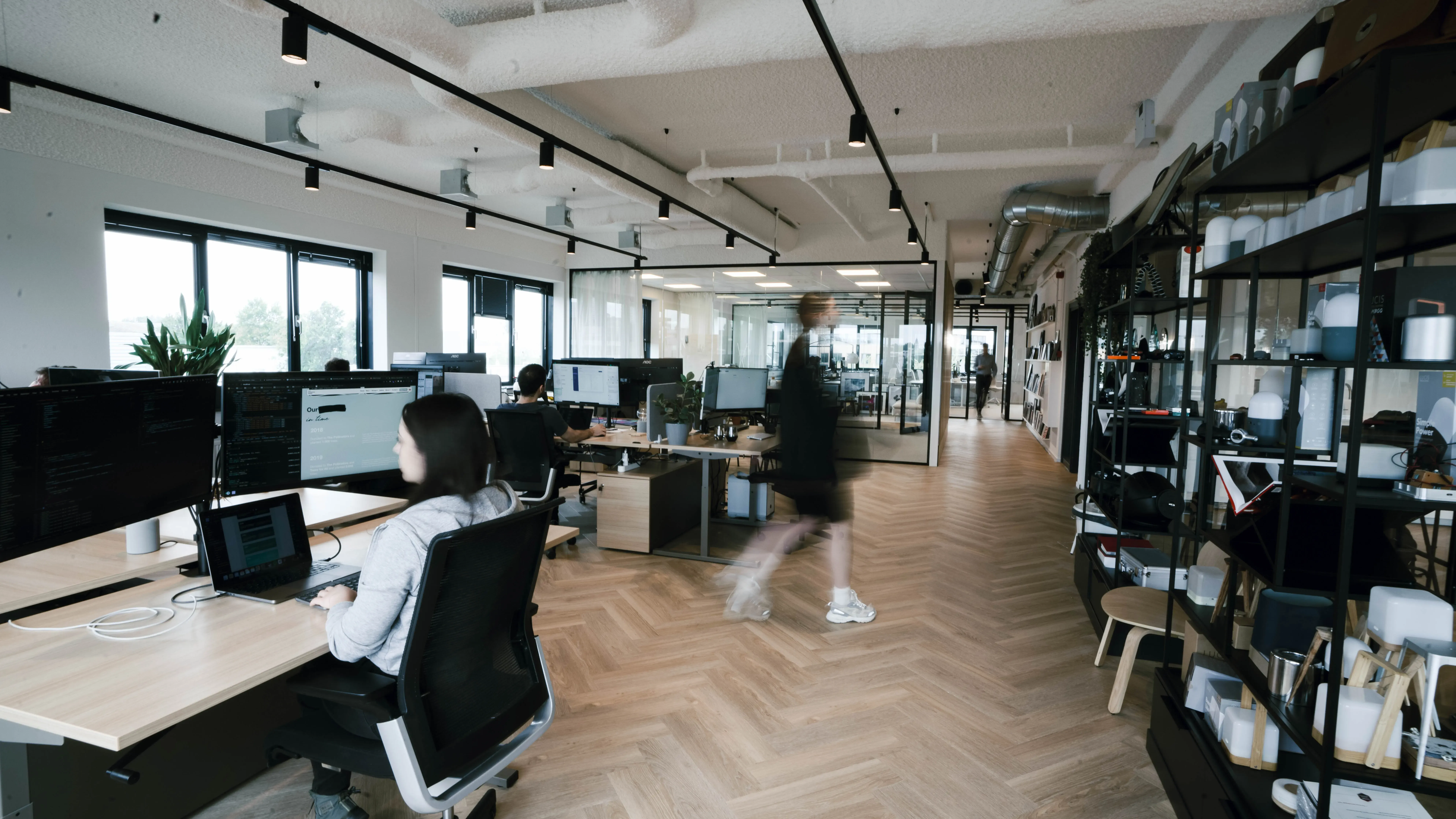 the brink-office-identity-branding-amsterdam-route-9.webp